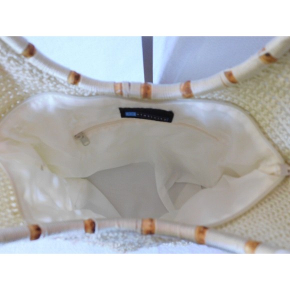 Relativity Purse Handbag Macrame Wood Handle Bag - Picture 10 of 14